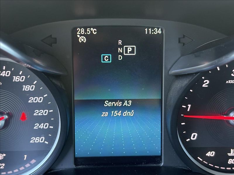 Mercedes-Benz Třídy C 2,0 220d 143kW 4M,AVG,Led,Pano - fotka 25 z 48