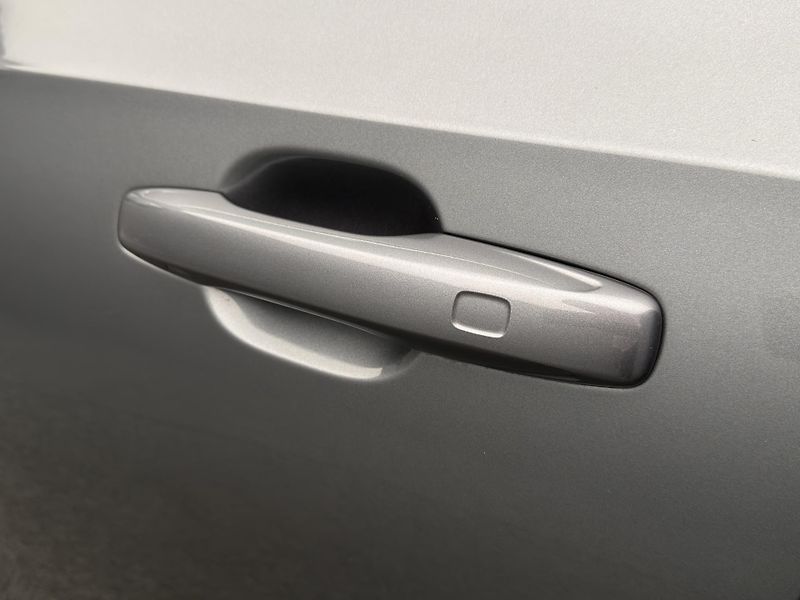 Volvo V90 D4 MOMENTUM PRO  - fotka 17 z 52