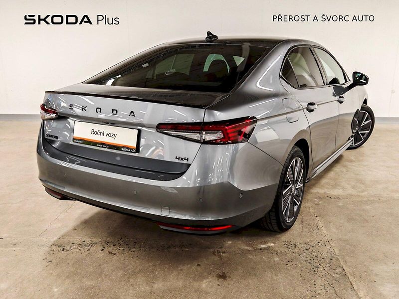 Škoda Superb (2025) 2.0 TSI 195 kW DSG 4x4 Sportli - fotka 2 z 34