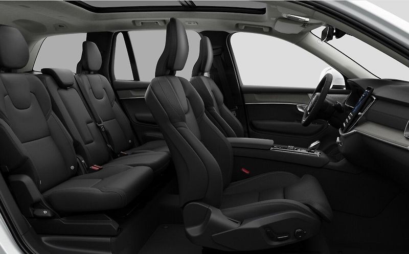 Volvo XC90 (2026) B5 AWD ULTRA BRIGHT - fotka 13 z 17