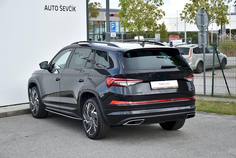 Škoda Kodiaq (2022) RS 2.0 TSI 180kW DSG 4x4 - fotka 7 z 32