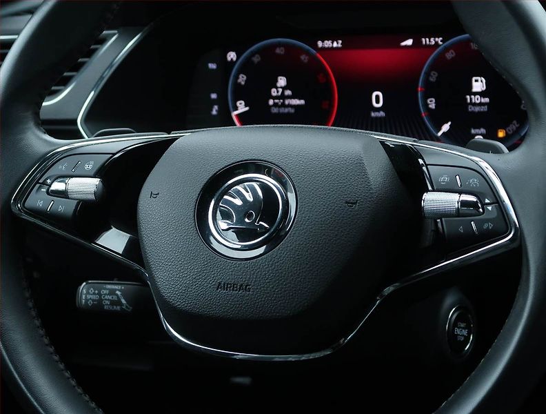 Škoda Superb (2022) Laurin&Klement 2.0 TDI - fotka 25 z 25