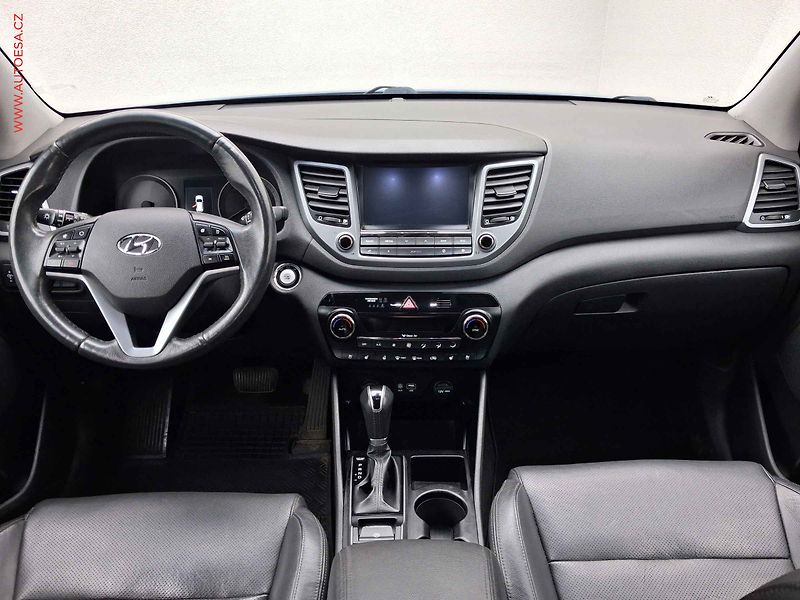 Hyundai Tucson (2015) 2.0 CRDi 4x4, 1.maj, AT - fotka 8 z 19