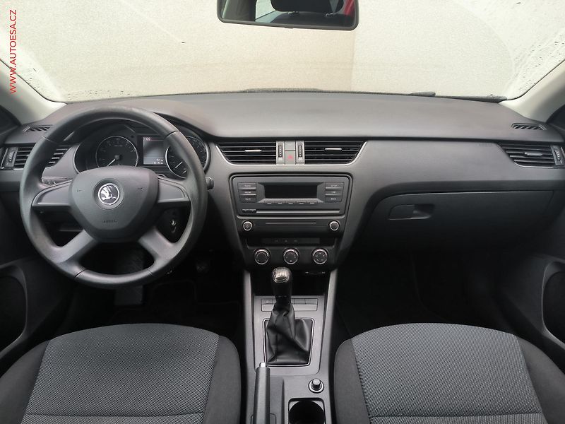 Škoda Octavia (2014) 1.2TSi, Active - fotka 8 z 14