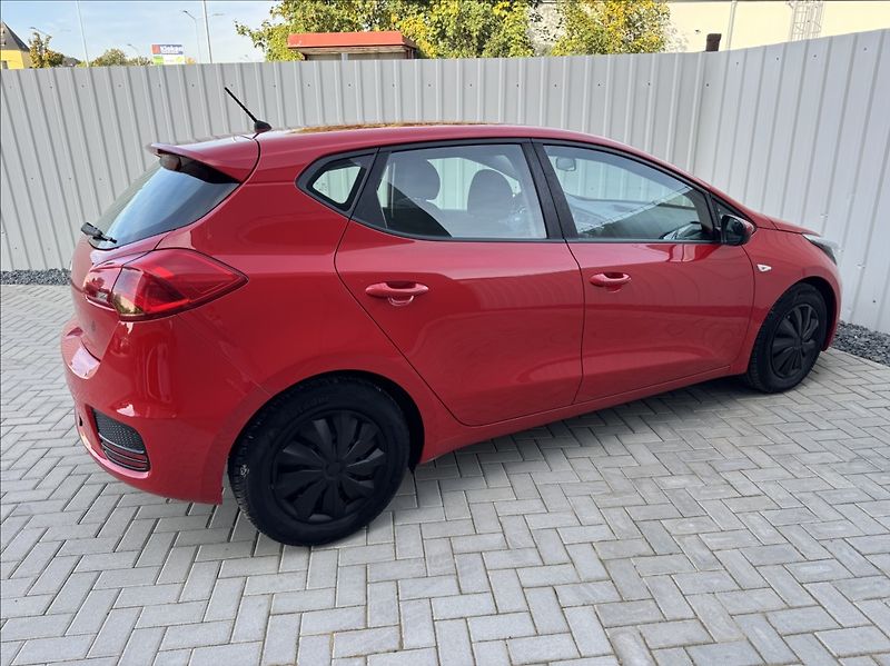 Kia Ceed 1,4 i 73kW 2.maj. původ ČR - fotka 13 z 50