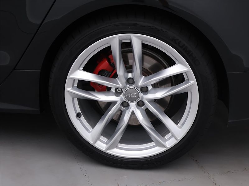 Audi A7 Sportback 3,0 TDI 235kW S-Line - fotka 28 z 35