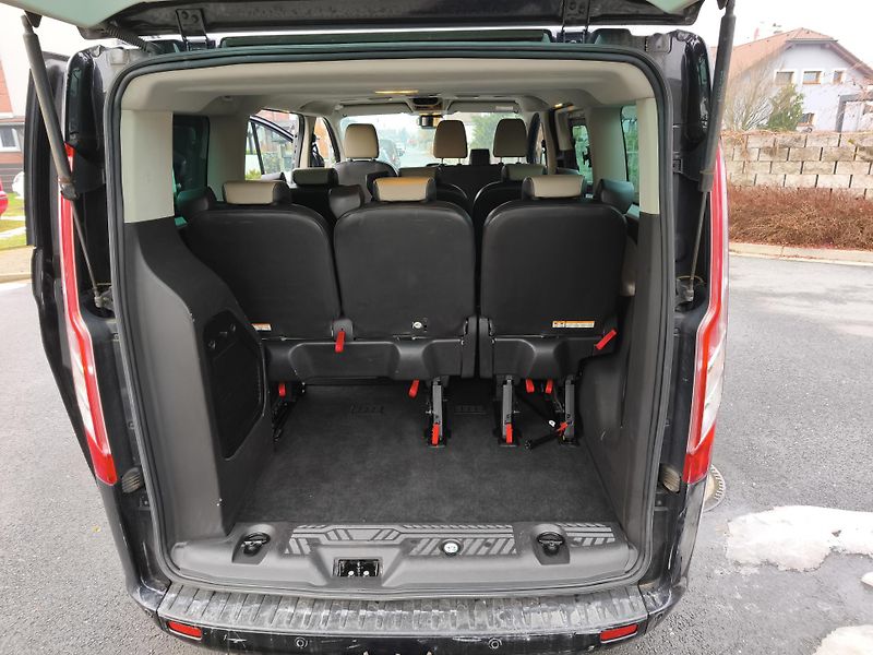 Ford Tourneo Custom (2016) 2:2TDCI-116KW-9 MÍST - fotka 20 z 28