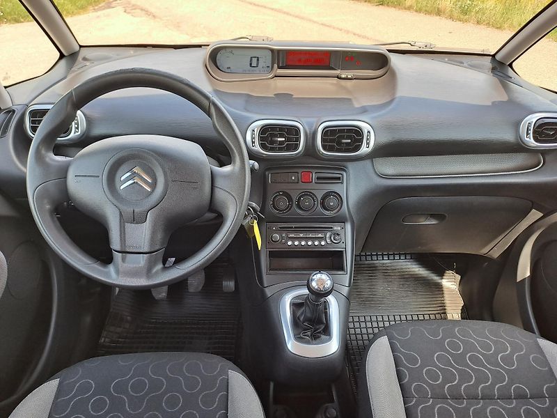 Citroën C3 Picasso (2011) 1.4 SERVISOVÁNO PĚKNÝ STAV - fotka 18 z 29