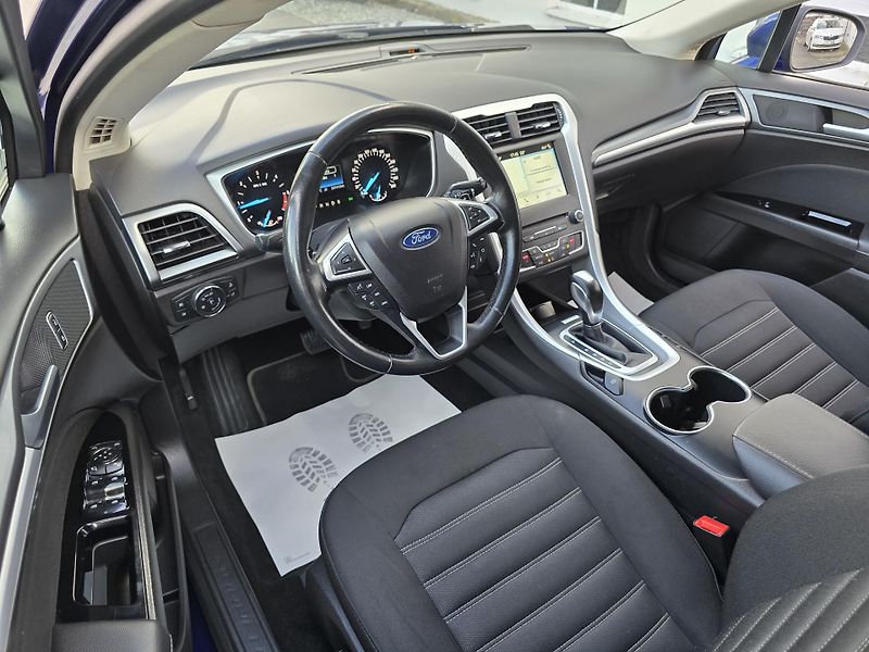 Ford Mondeo 2,0 TDCi BUSINESS LED NAVI DPH - fotka 9 z 28