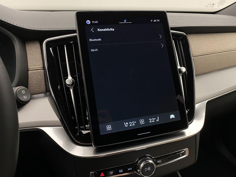 Volvo XC90 (2026) T8 AWD Plug-in CORE 7m - fotka 58 z 64