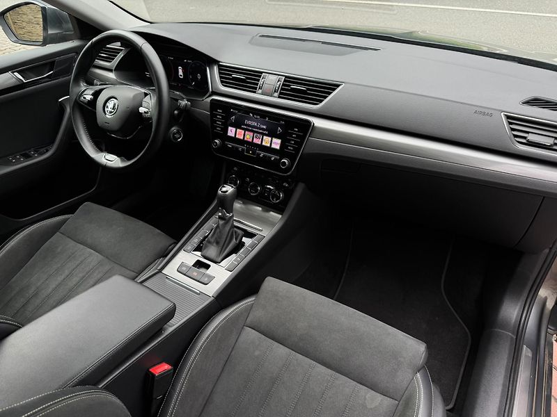 Škoda Superb 2.0 STYLE 1.MAJ ČR DPH KŮŽE - fotka 20 z 26