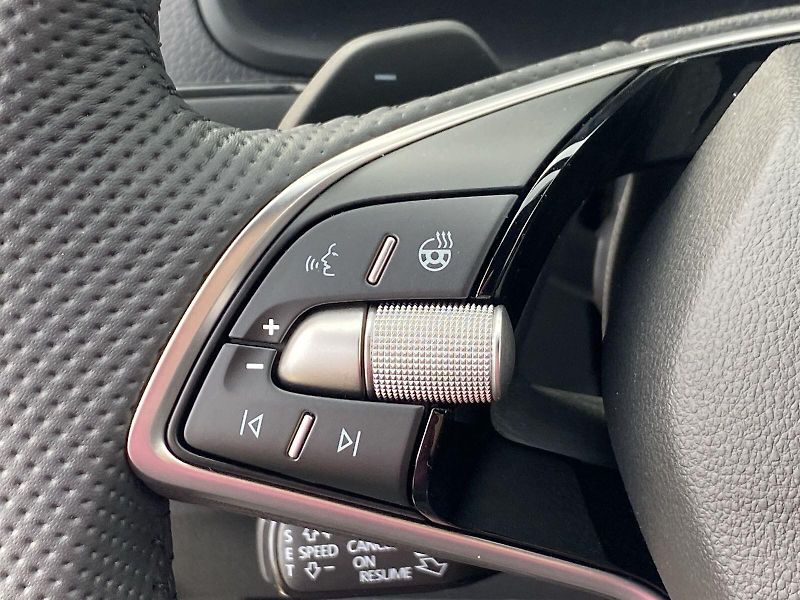 Škoda Karoq (2026) 1,5 TSI 110 kW DSG Sportline - fotka 11 z 32