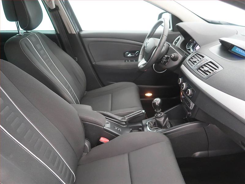 Renault Mégane (2012) 1.6 dCi, nová STK - fotka 9 z 15