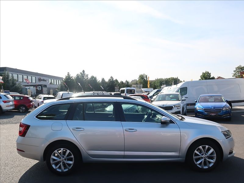 Škoda Octavia 1,6 TDi,85kW,Style,ČR,serv.kn. - fotka 5 z 28