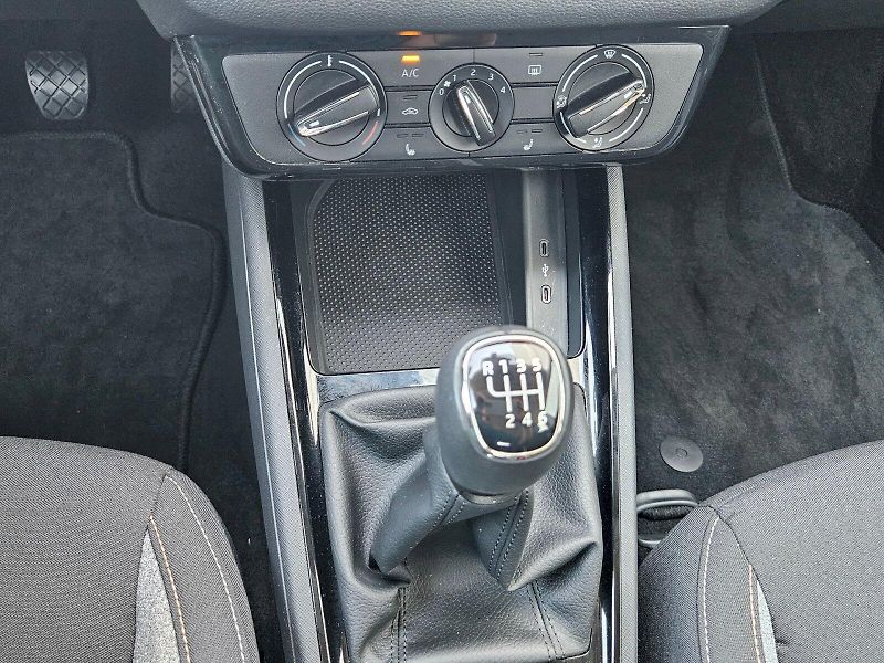 Škoda Kamiq (2025) SELEC TSI 85/1.0 M6F - fotka 19 z 27
