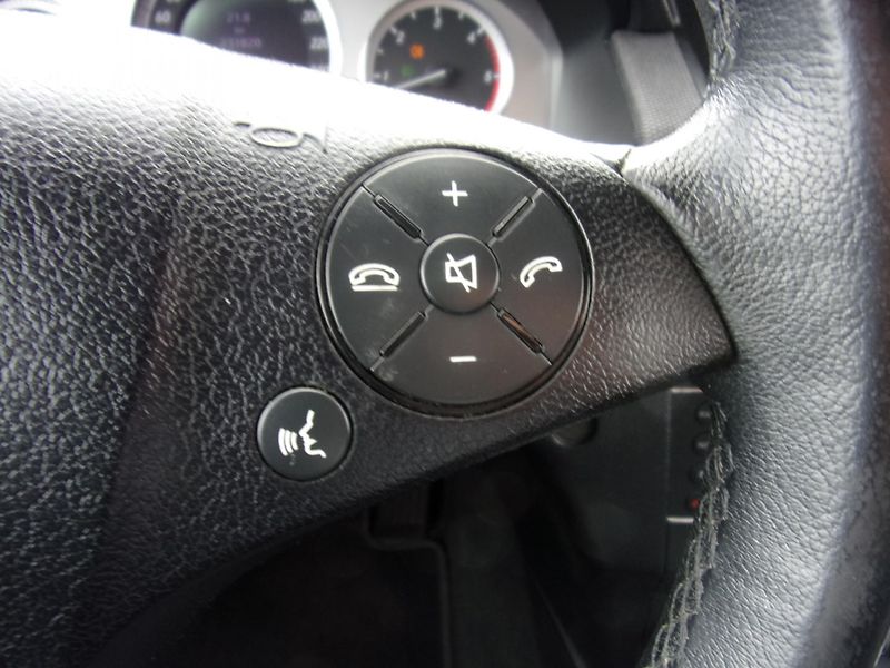 Mercedes-Benz GLK (2009) 350 CDI V6 4MATIC TEMP AC - fotka 20 z 36