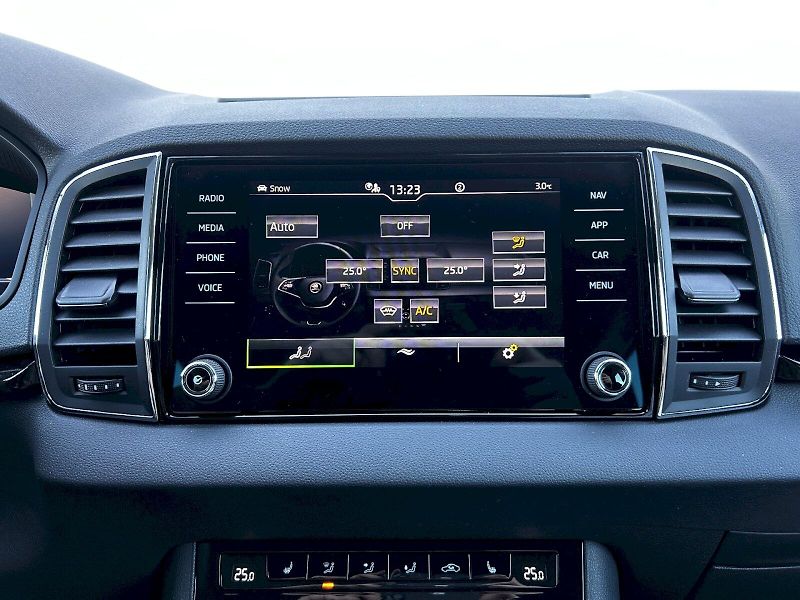 Škoda Karoq (2024) 2.0 TDI 110kW 4x4 DSG Top Sele - fotka 21 z 35