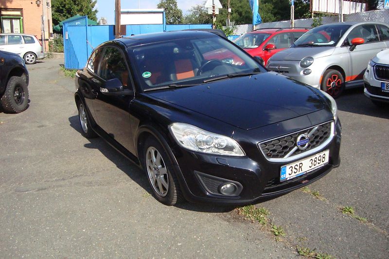 Volvo C30 (2010) 1.6d - fotka 9 z 63