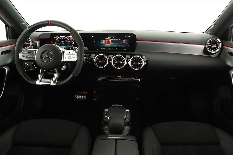 Mercedes-Benz Třídy A (2021) A 45S AMG 4MATIC+ - fotka 13 z 20