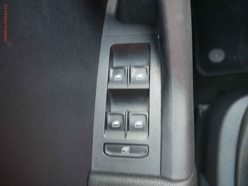Škoda Octavia (2013) 1.6TDi, STK7/28 - fotka 12 z 13