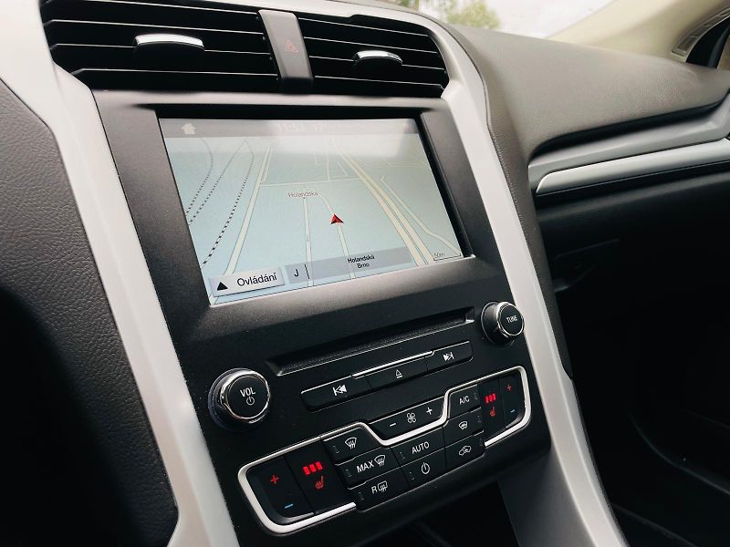 Ford Mondeo 2.0TDCi MANUÁL TAŽNÉ SERVISKA  - fotka 41 z 48