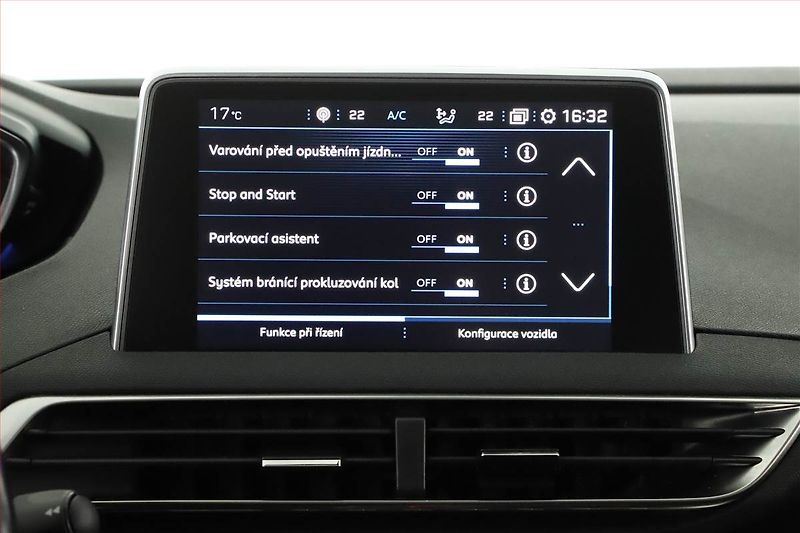 Peugeot 5008 (2019) 1.5 BlueHDi, Automat, 7 míst - fotka 16 z 20
