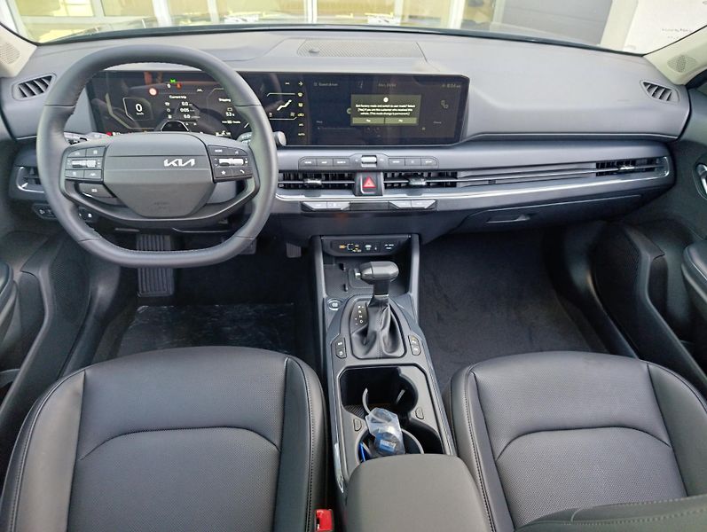 Kia K4 Sportswagon (2026) CL4 1,6 T-GDi 7DCT TOP + A17 - fotka 5 z 6