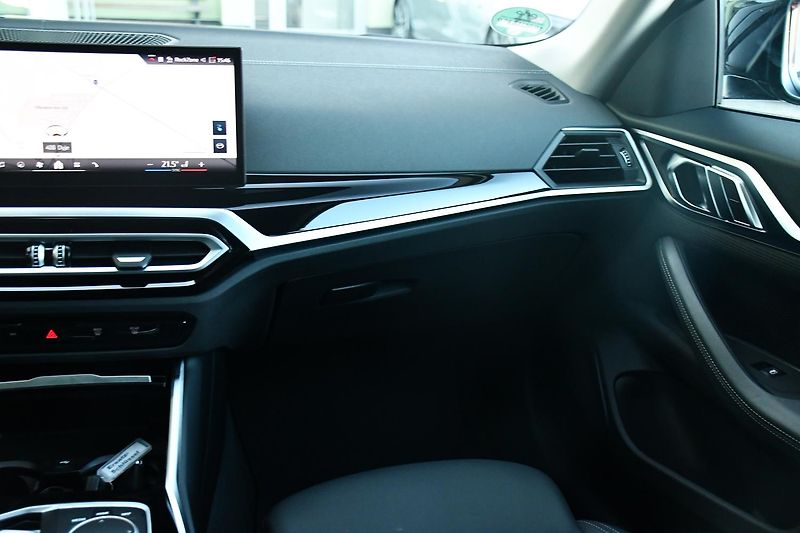 BMW i4 eDrive40 NAV REZERVACE - fotka 12 z 41