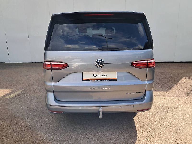 Volkswagen Multivan (2025) LONG Life 1.5 TSi P-HEV 130-18 - fotka 28 z 31