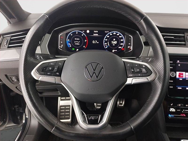 Volkswagen Passat (2022) R-Line 2.0 TDI, Automat, Kůže - fotka 17 z 23