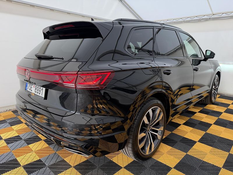 Volkswagen Touareg 3.0Tdi*210kw*1-MAJ*DPH*R-Line* - fotka 5 z 49