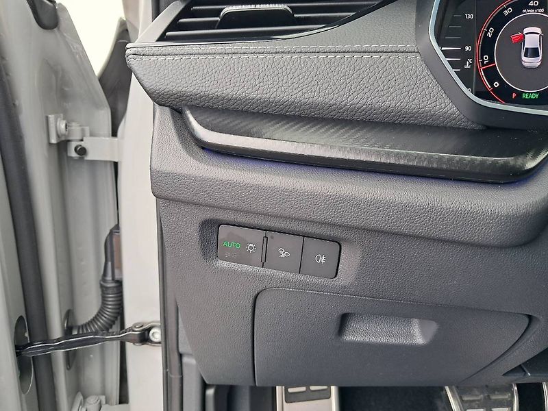 Škoda Octavia (2026) IV FC Sportline 1.5 TSI m-HEV - fotka 19 z 31