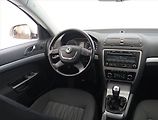 Škoda Octavia (2008) 1.9 TDI, Serv.kniha, Tempomat - náhled 7