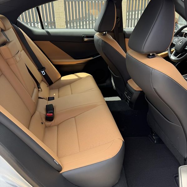 Lexus IS 350 (2026) AWD F SPORT 311 HP V6 2026 - fotka 14 z 15