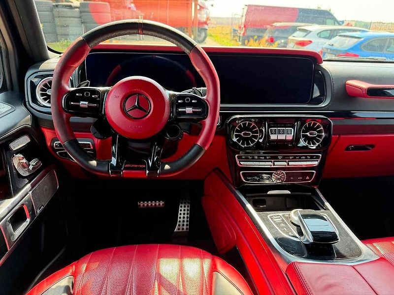 Mercedes-Benz AMG G 63 Karlose Vémoly.
