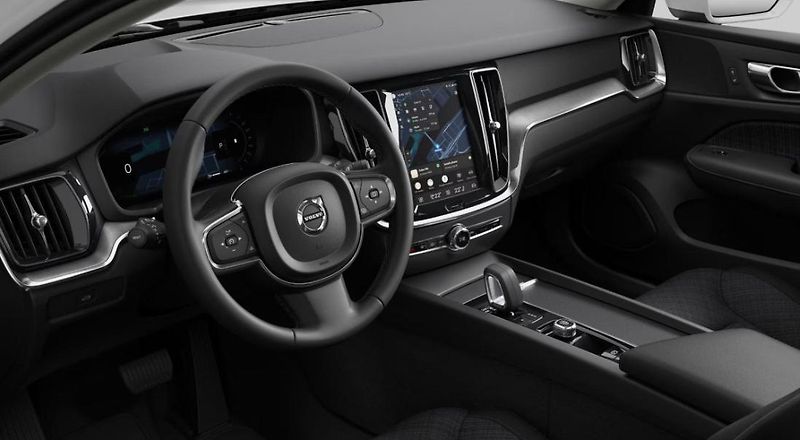Volvo V60 (2026) B4 AUT CORE AUT - fotka 2 z 15