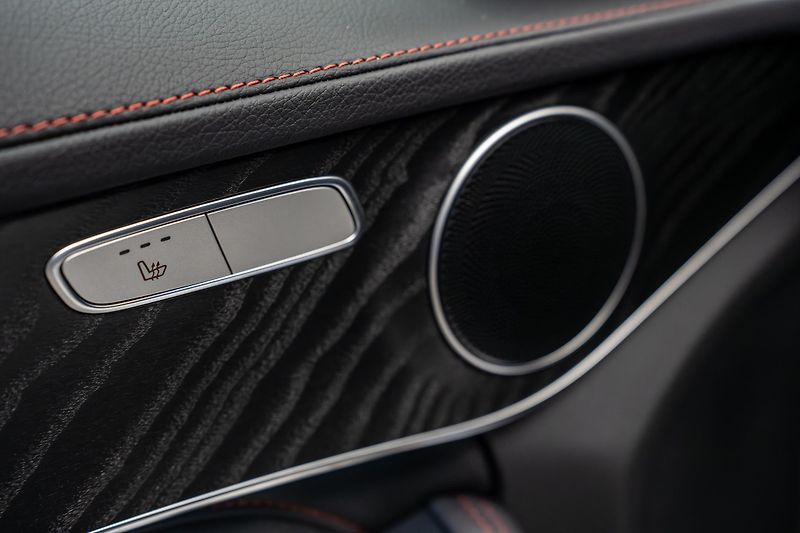Mercedes-Benz Třídy C C43 AMG BITURBO 4MATIC 270 kW  - fotka 20 z 55