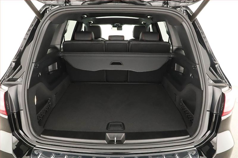 Mercedes-Benz GLB (2024) 200 d 4MATIC - fotka 19 z 20