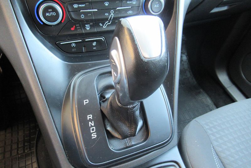 Ford C-MAX  Grand 1.5 TDCi AUTOMAT  KLIMA - fotka 17 z 23