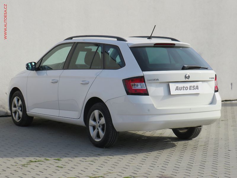 Škoda Fabia (2015) 1.4TDi, ČR, Style - fotka 6 z 17