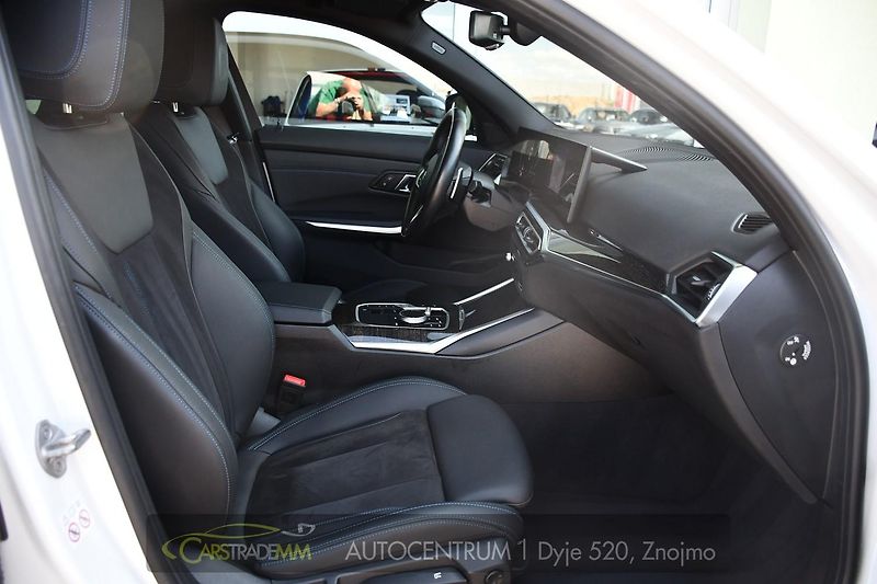 BMW Řada 3 320D XDRIVE M-SPORT ČR HUD - fotka 16 z 59