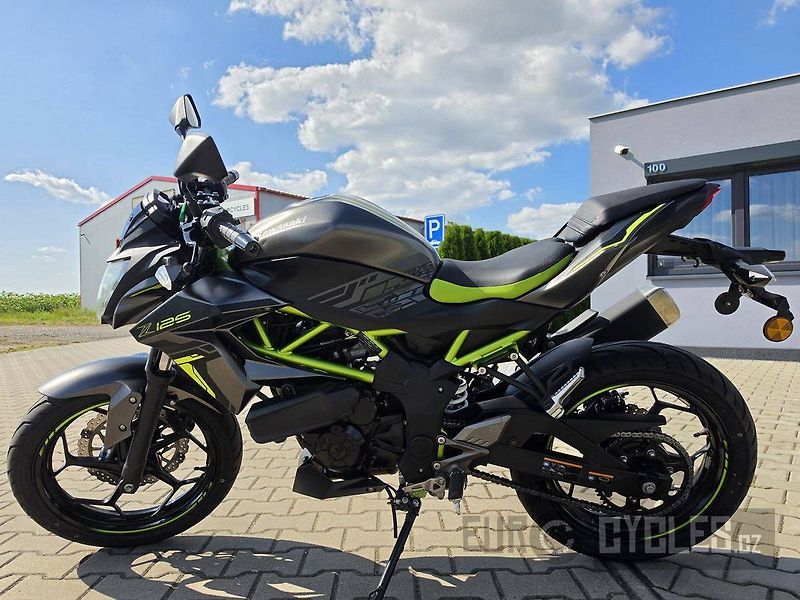 Kawasaki Z 125 (2024) - fotka 8 z 12