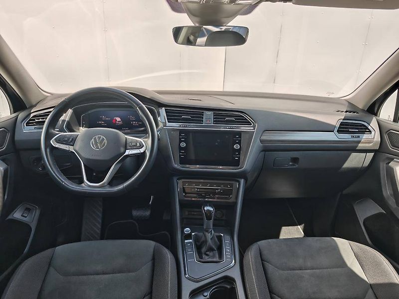 Volkswagen Tiguan Elegance 7DSG 1,5TSi - fotka 10 z 23
