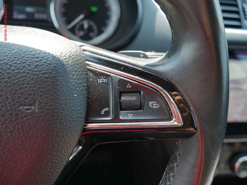Škoda Octavia (2017) 1.4G-Tec, ČR, Style, DSG - fotka 14 z 15