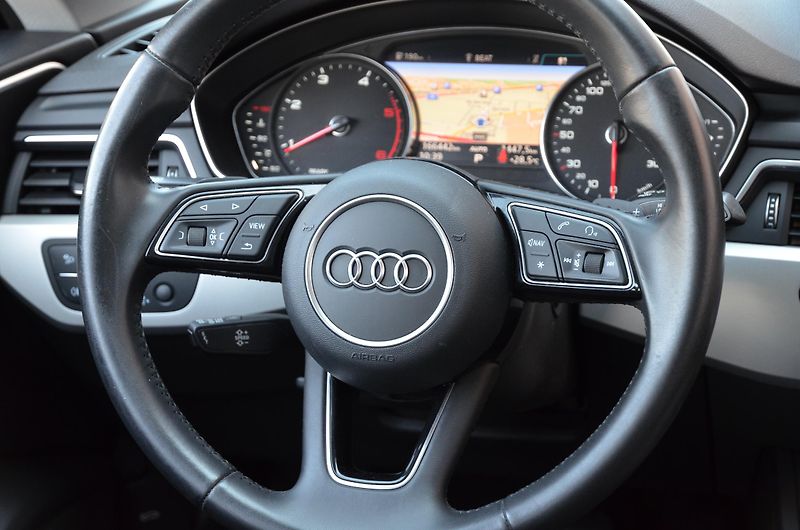 Audi A5 (2019) 2.0 TDi 140kW AT / Bi-XENON - fotka 18 z 36