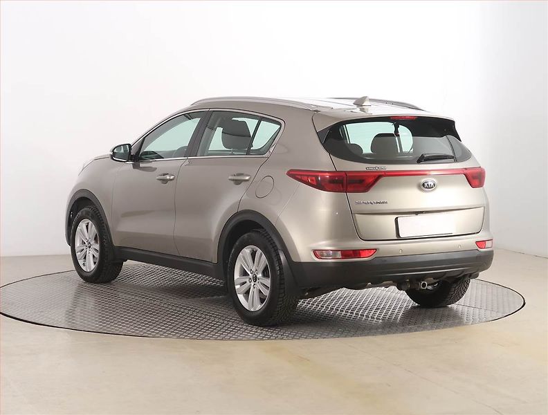 Kia Sportage (2017) 1.6 GDI, Serv.kniha, Navi - fotka 4 z 18