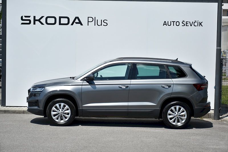 Škoda Karoq (2024) Selection 1.5 TSI 110kW - fotka 13 z 34