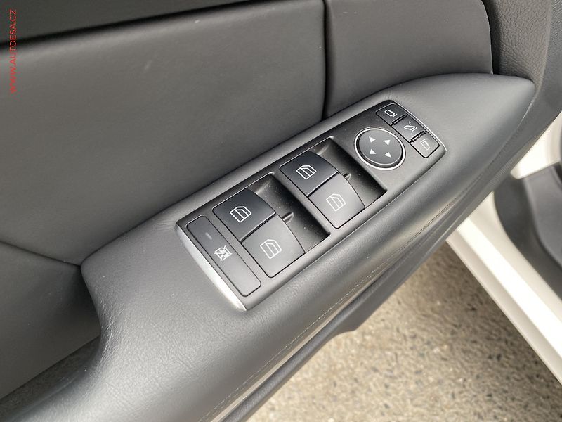 Mercedes-Benz Třídy E (2016) 3.0 d E 350 d, 1.maj,ČR - fotka 14 z 21
