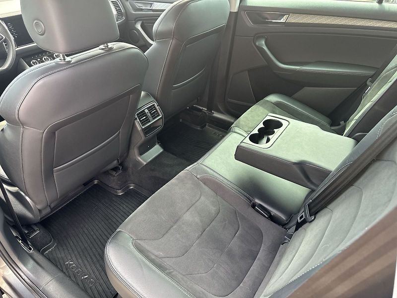 Škoda Kodiaq (2023) 2.0 TSI 4x4 DSG Style Plus - fotka 8 z 36