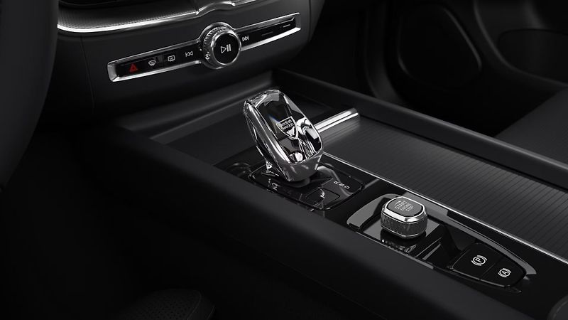 Volvo XC60 (2026) B5 AWD AUT DARK PLUS  - fotka 11 z 11